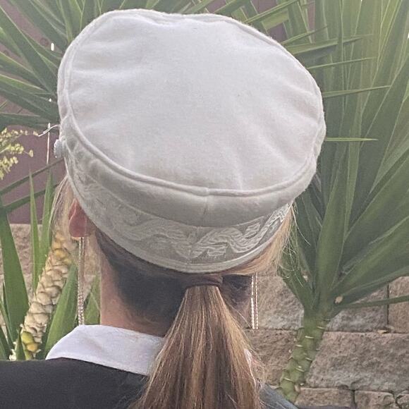 Lack of Color Small Cream Colored Hat See Video main image 13